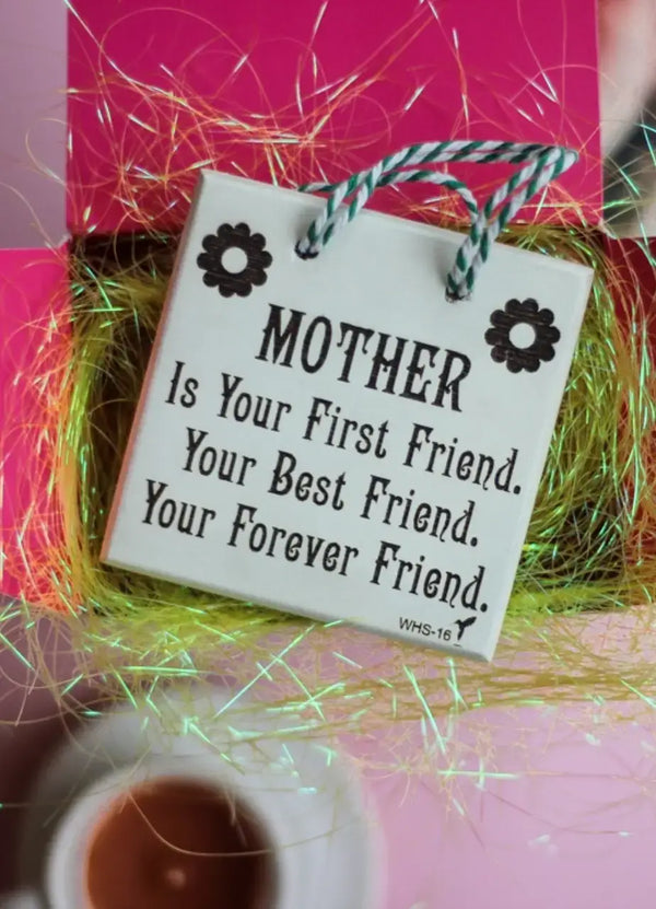 Wooden Hanging WHSS16